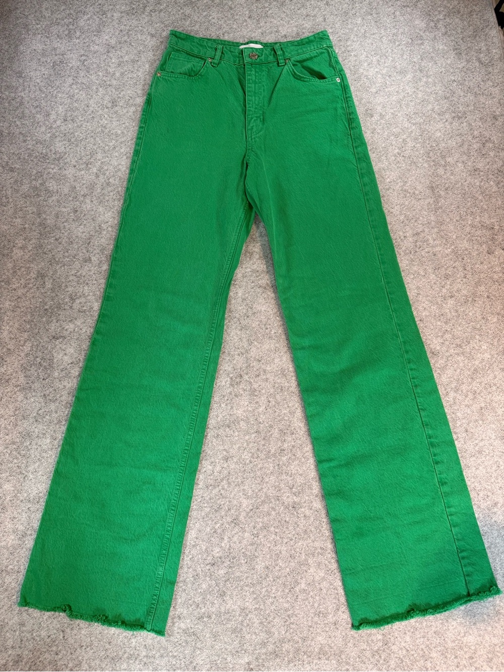 Zara Green High Rise Straight Leg Jeans Raw Hem Size 6 (EU 38)